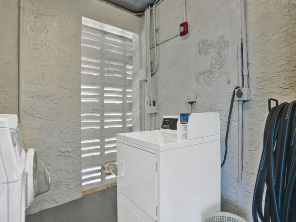 3770 NE 171st St 505, North Miami Beach FL 33160