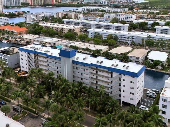 3770 NE 171st St 505, North Miami Beach FL 33160