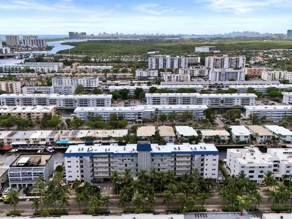 3770 NE 171st St 505, North Miami Beach FL 33160