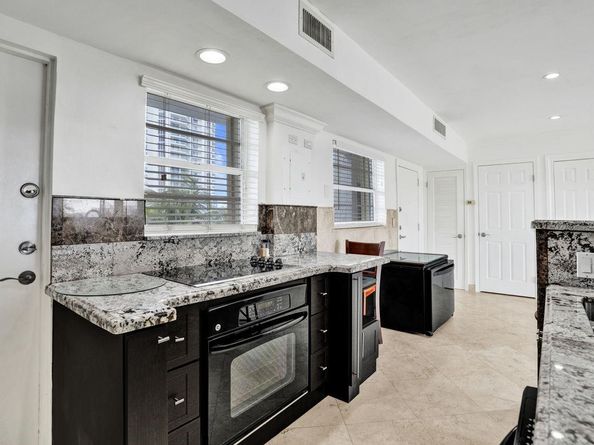 3770 NE 171st St 505, North Miami Beach FL 33160