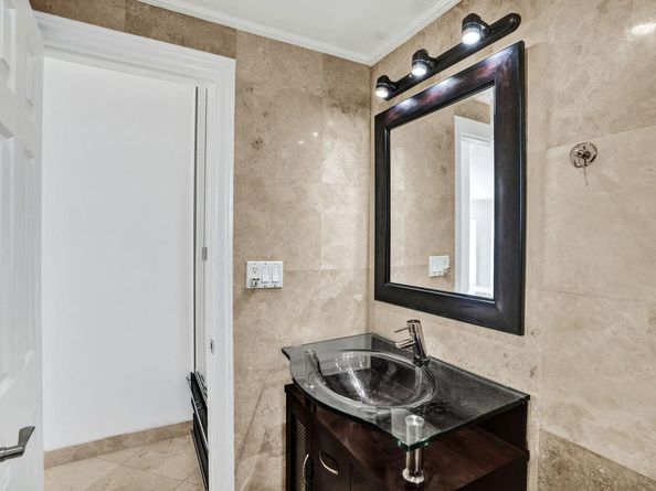 3770 NE 171st St 505, North Miami Beach FL 33160