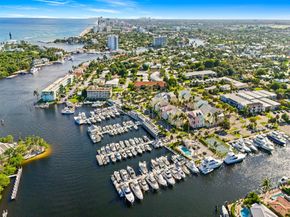 2637 NE 28th Ct, Lighthouse Point FL 33064