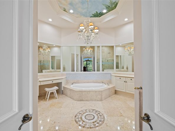 2637 NE 28th Ct, Lighthouse Point FL 33064