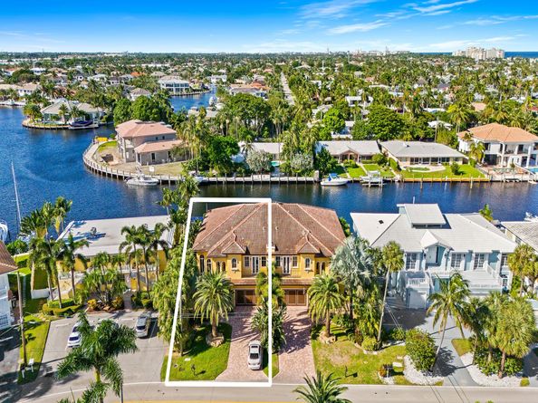 2637 NE 28th Ct, Lighthouse Point FL 33064