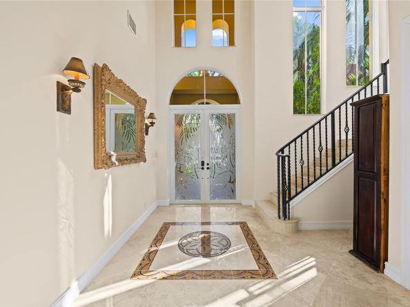 2637 NE 28th Ct, Lighthouse Point FL 33064