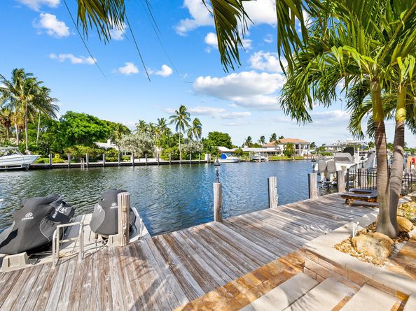 2637 NE 28th Ct, Lighthouse Point FL 33064