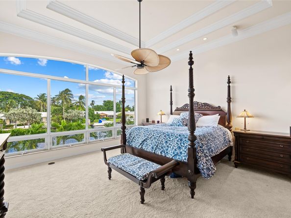 2637 NE 28th Ct, Lighthouse Point FL 33064