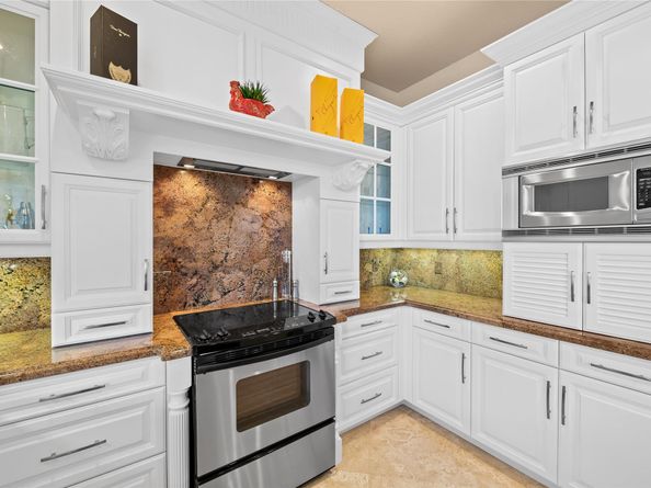 2637 NE 28th Ct, Lighthouse Point FL 33064