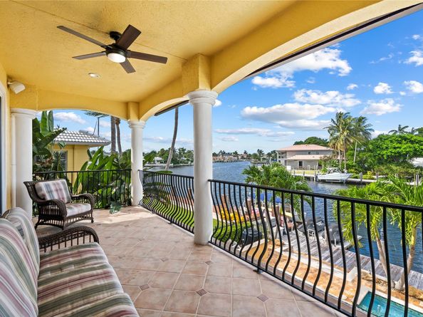 2637 NE 28th Ct, Lighthouse Point FL 33064