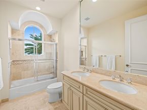 2637 NE 28th Ct, Lighthouse Point FL 33064