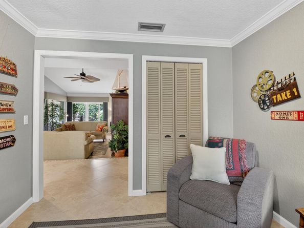 5527 Cameo Drive N, Boca Raton FL 33433