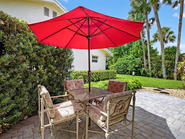 5527 Cameo Drive N, Boca Raton FL 33433
