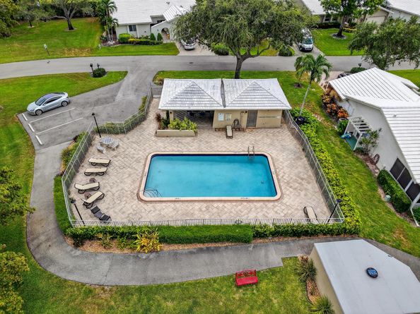 5527 Cameo Drive N, Boca Raton FL 33433