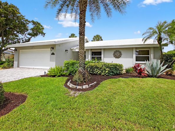 5527 Cameo Drive N, Boca Raton FL 33433