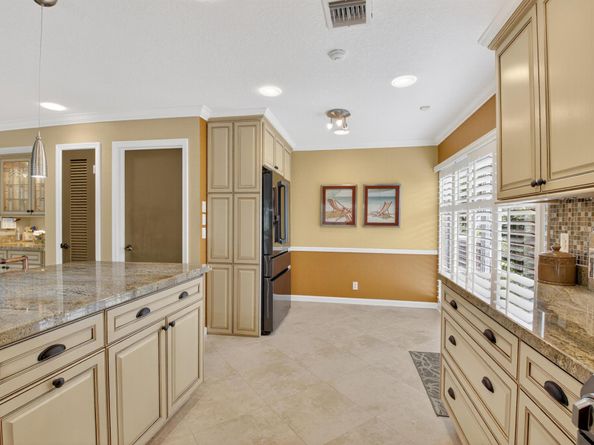 5527 Cameo Drive N, Boca Raton FL 33433