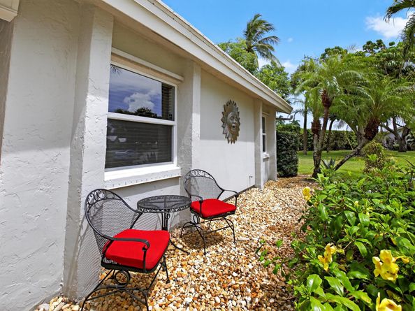 5527 Cameo Drive N, Boca Raton FL 33433