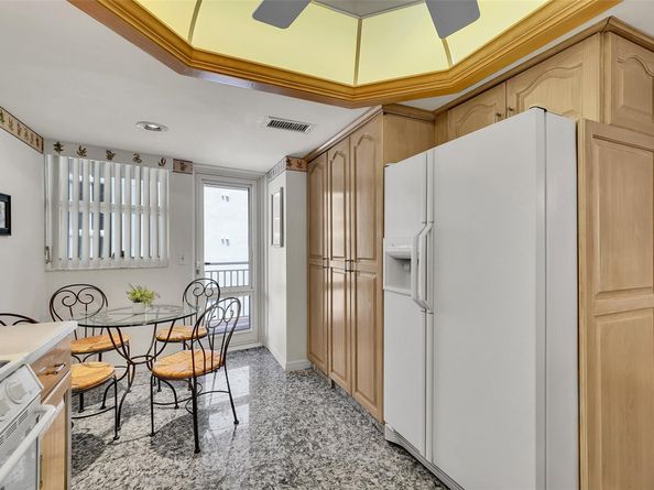 4100 Galt Ocean Dr 306, Fort Lauderdale FL 33308