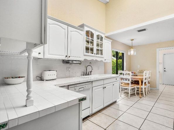 7351 Estrella Ct, Boca Raton FL 33433