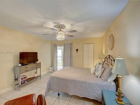 3186 Via Poinciana 203 203, Lake Worth FL 33467