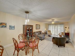 3186 Via Poinciana 203 203, Lake Worth FL 33467