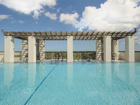 7280 SW 90th St 404, Miami FL 33156
