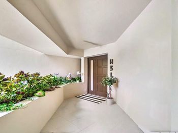 1141 Marine Way E
