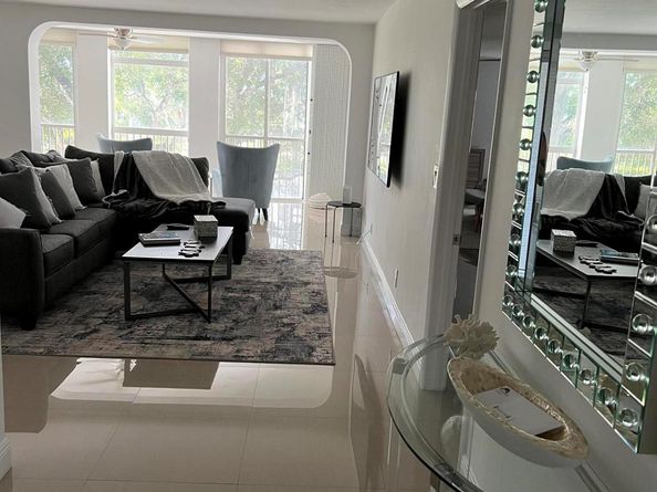 7370 Orangewood Lane 204, Boca Raton FL 33433