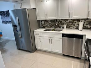 7370 Orangewood Lane 204, Boca Raton FL 33433