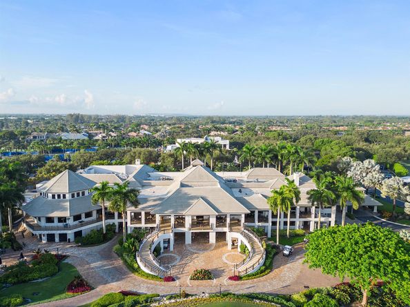 7370 Orangewood Lane 204, Boca Raton FL 33433