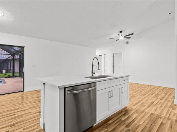 5024 NW 58th Terrace, Coral Springs FL 33067