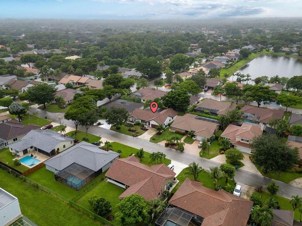 5024 NW 58th Terrace, Coral Springs FL 33067
