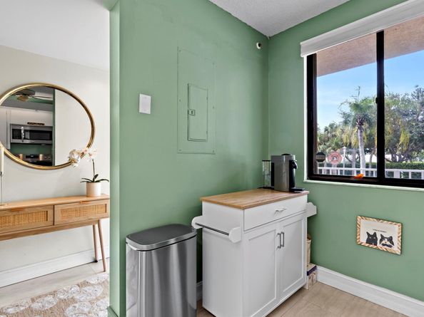6193 Balboa Circle 202, Boca Raton FL 33433