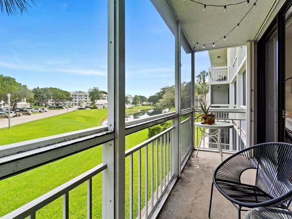 6193 Balboa Circle 202, Boca Raton FL 33433