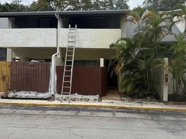 19428 NE 26th Ave 103, Miami FL 33180
