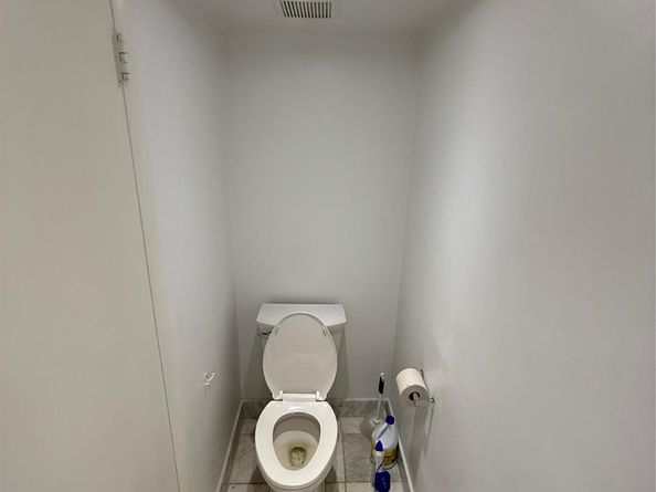 19428 NE 26th Ave 103, Miami FL 33180