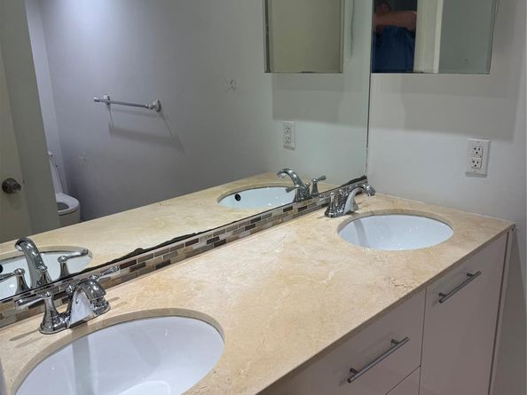 19428 NE 26th Ave 103, Miami FL 33180