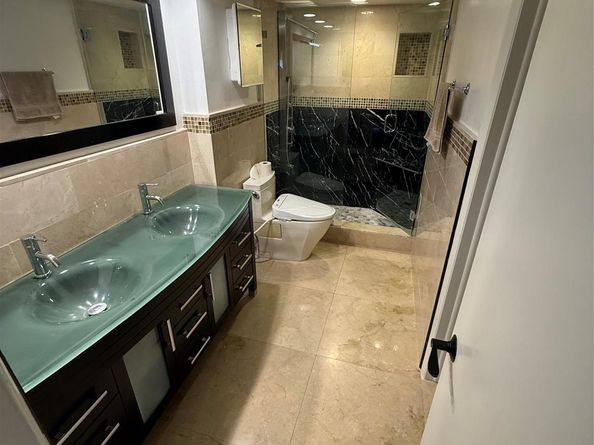 19428 NE 26th Ave 103, Miami FL 33180