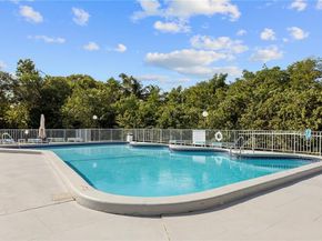 19428 NE 26th Ave 103, Miami FL 33180