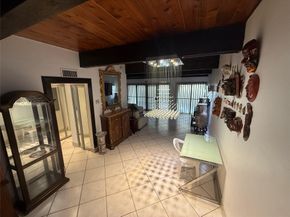 19428 NE 26th Ave 103, Miami FL 33180