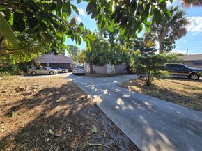 1243 17th Ave N, Lake Worth Beach FL 33460