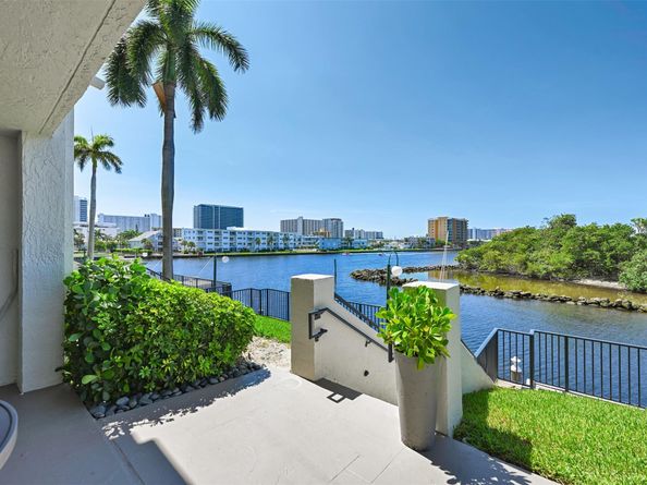 2880 NE 14th Street Cswy 108, Pompano Beach FL 33062