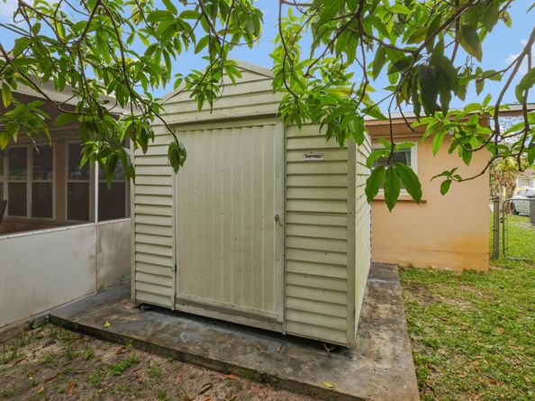 5946 NW 16th Court, Sunrise FL 33313