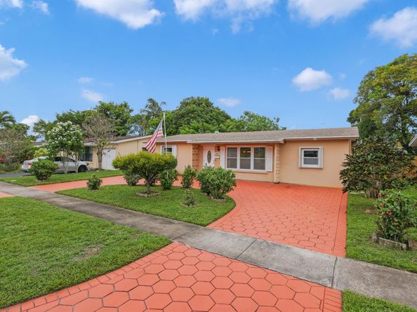 5946 NW 16th Court, Sunrise FL 33313