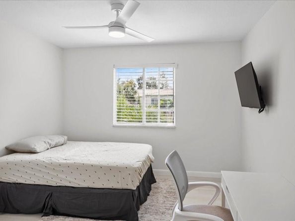 4722 Lago Vista Dr 4722, Coconut Creek FL 33073