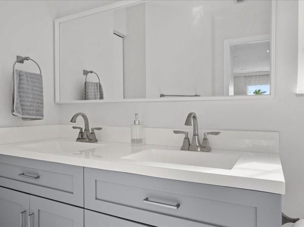 4722 Lago Vista Dr 4722, Coconut Creek FL 33073