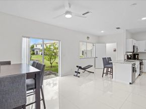 4722 Lago Vista Dr 4722, Coconut Creek FL 33073