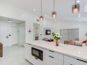 3084 Lighthouse Place, Margate FL 33063
