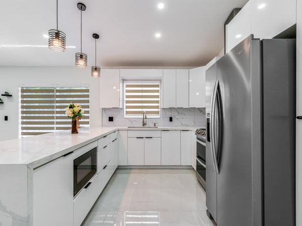 3084 Lighthouse Place, Margate FL 33063