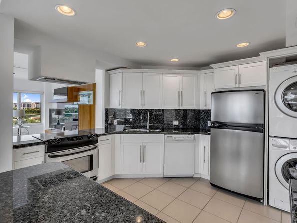701 E Camino Real 8f, Boca Raton FL 33432