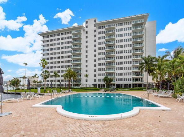 701 E Camino Real 8f, Boca Raton FL 33432